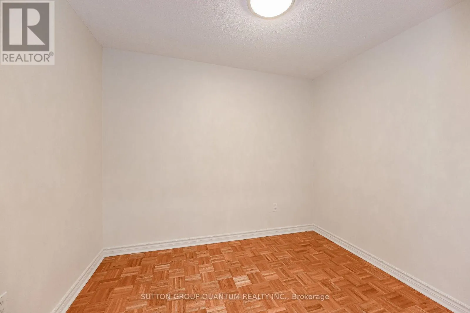 57 - 16B ELGIN STREET