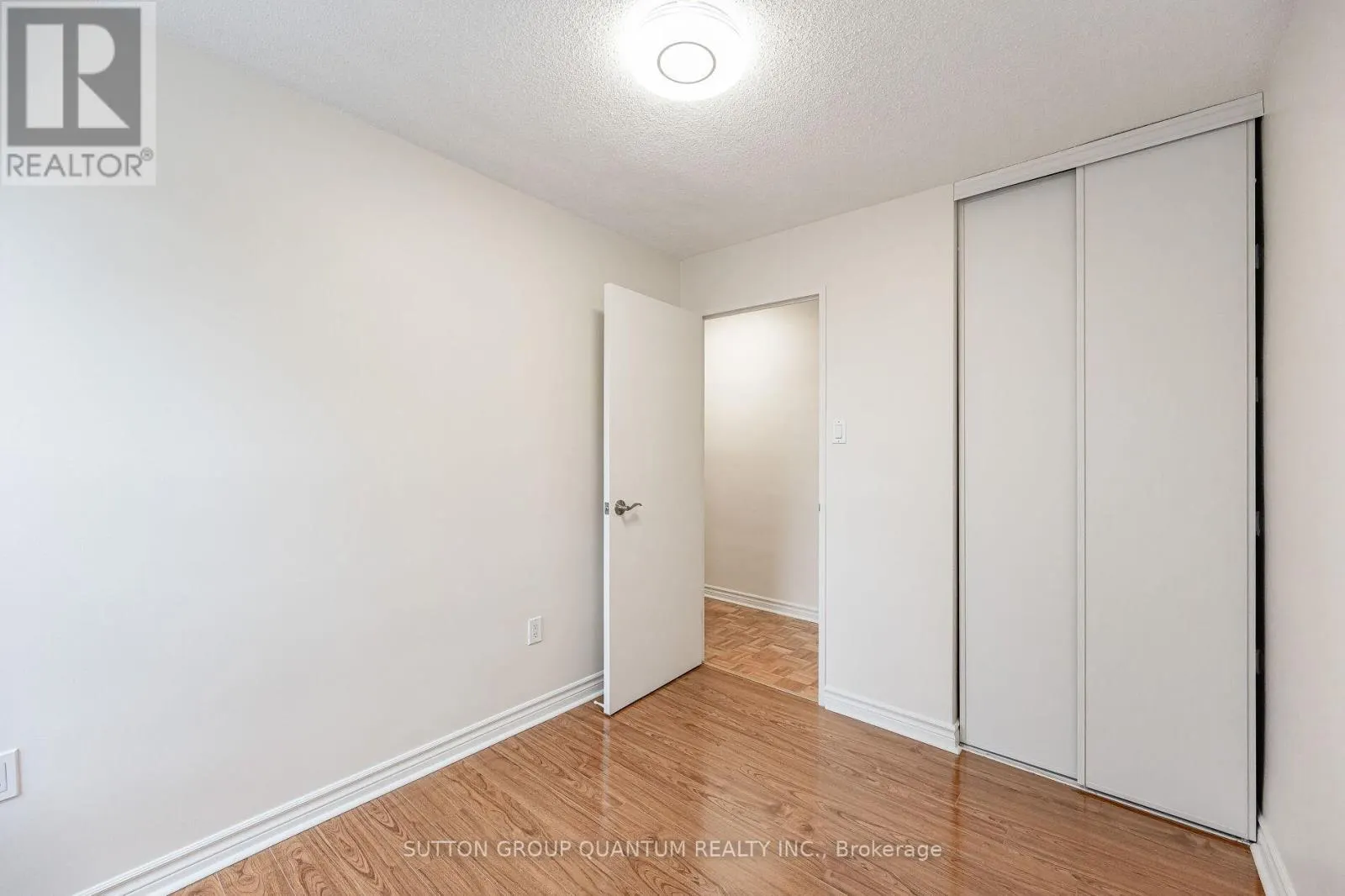 57 - 16B ELGIN STREET