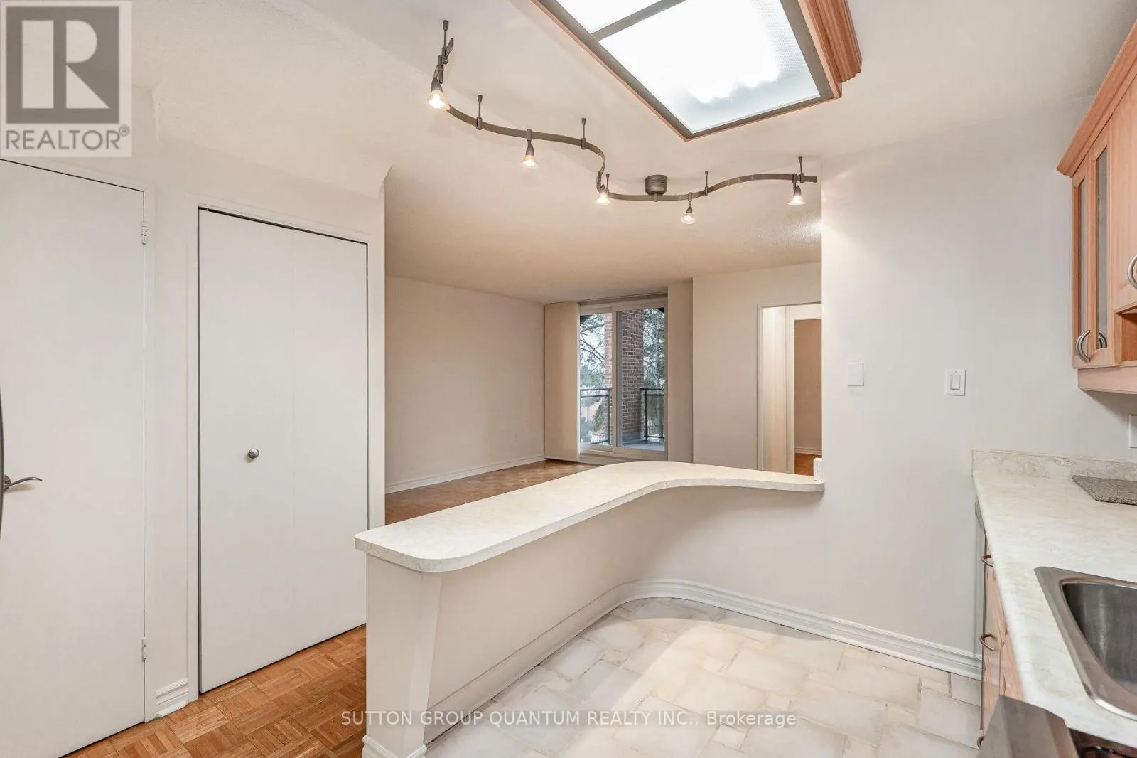 57 - 16B ELGIN STREET
