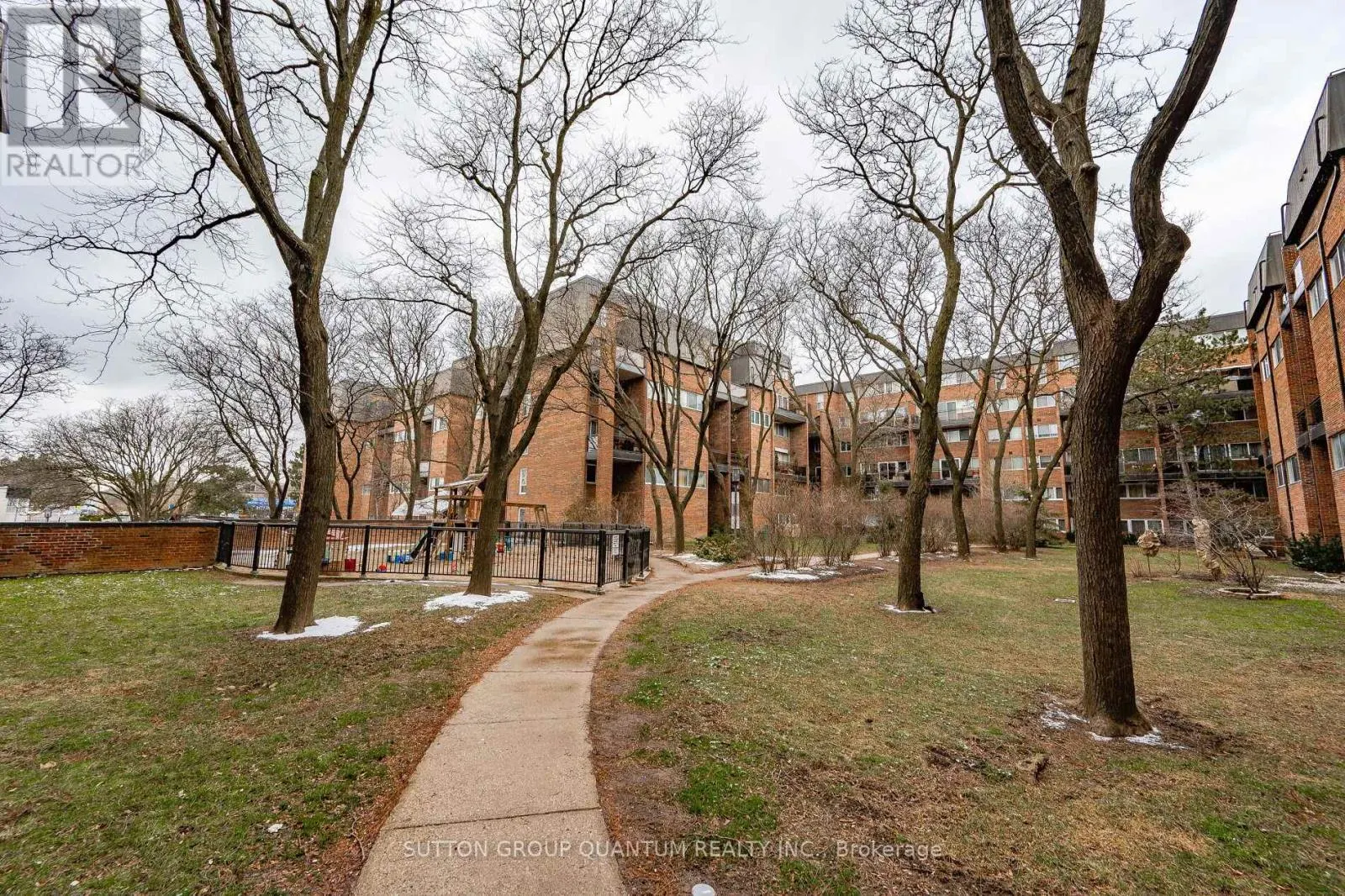 57 - 16B ELGIN STREET