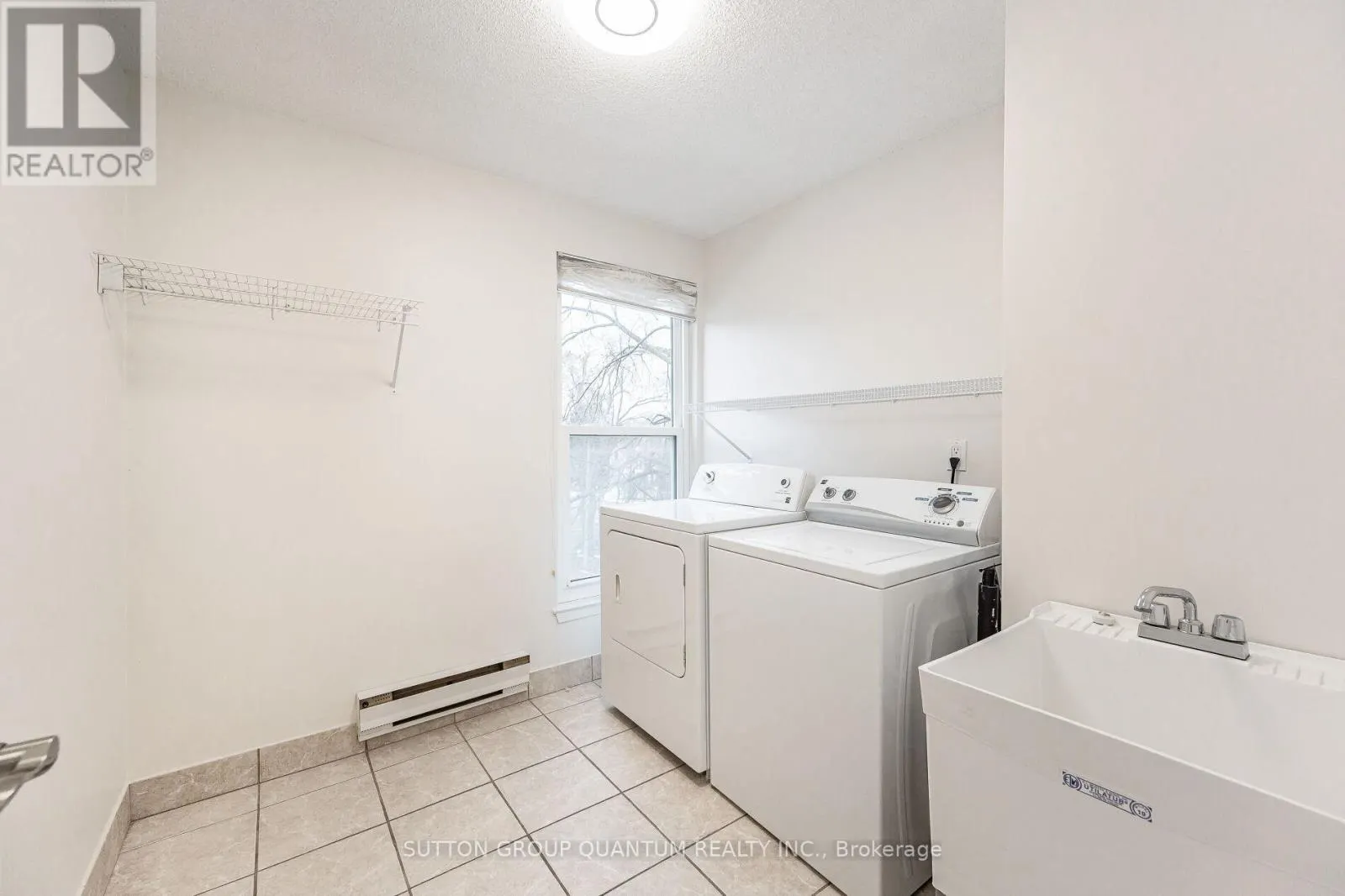 57 - 16B ELGIN STREET