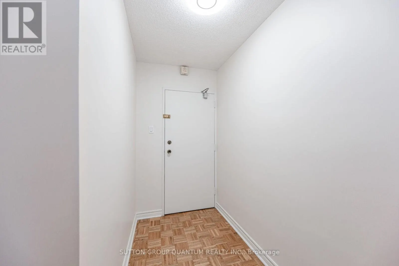 57 - 16B ELGIN STREET
