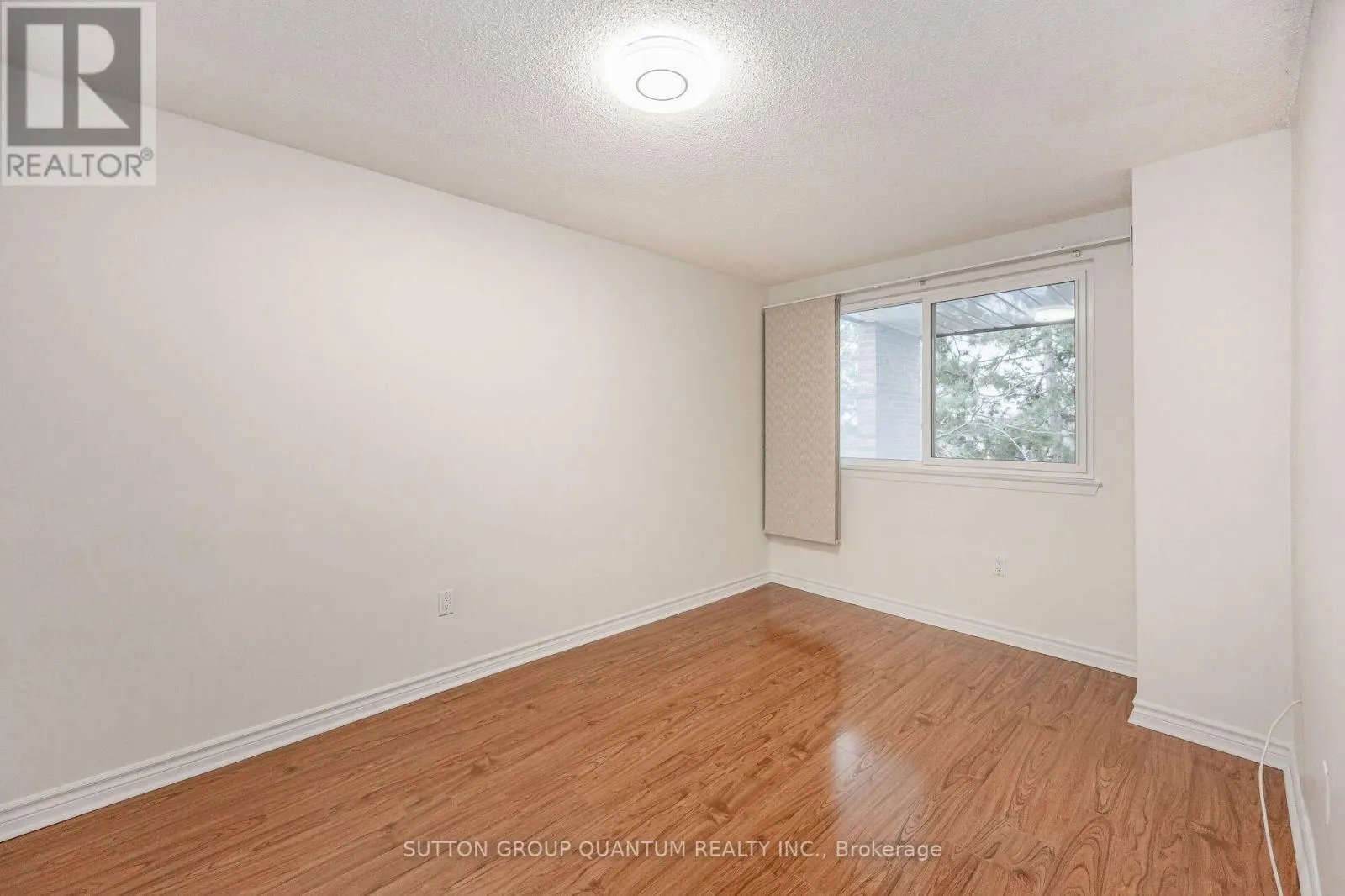 57 - 16B ELGIN STREET