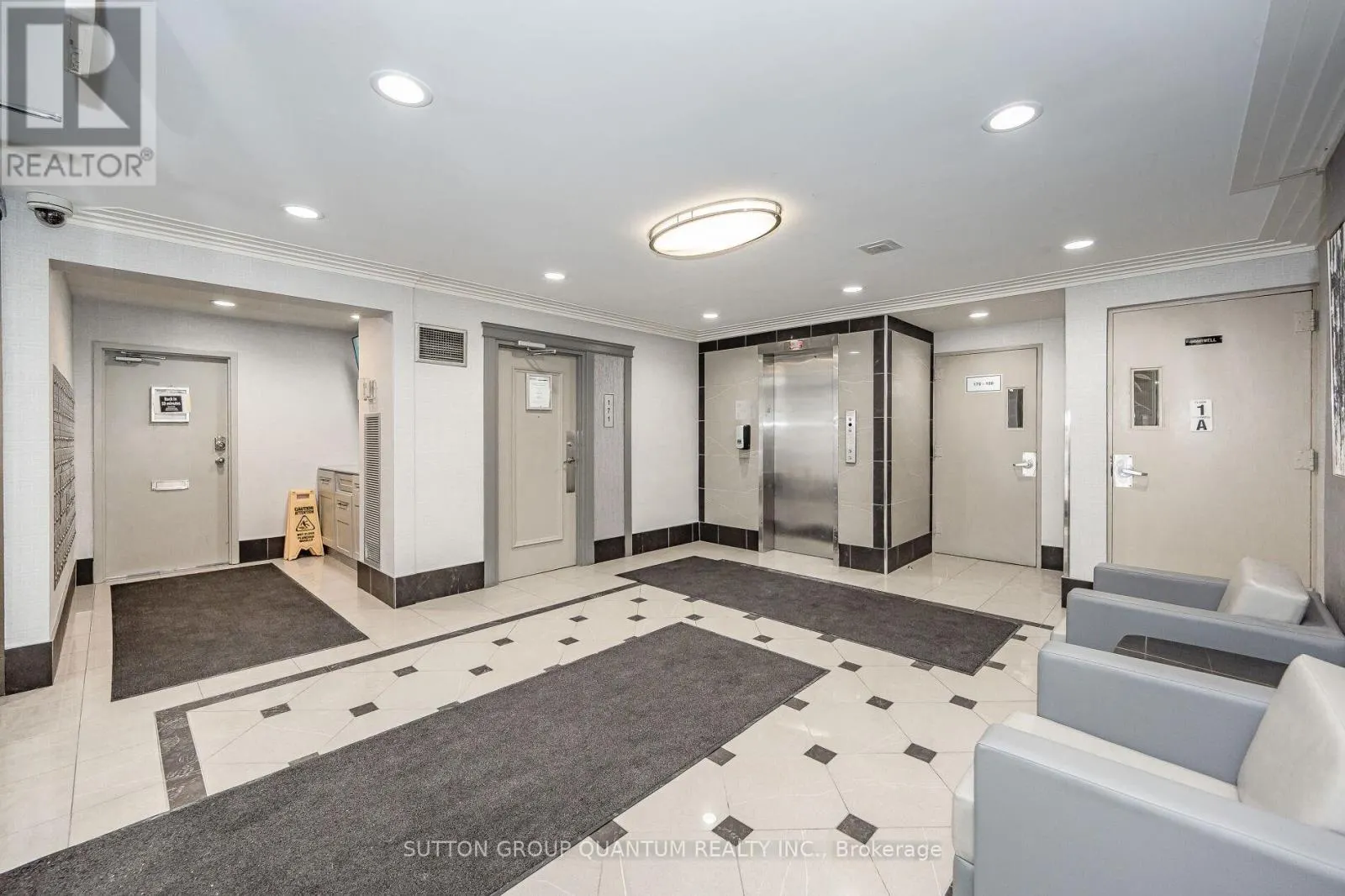 57 - 16B ELGIN STREET