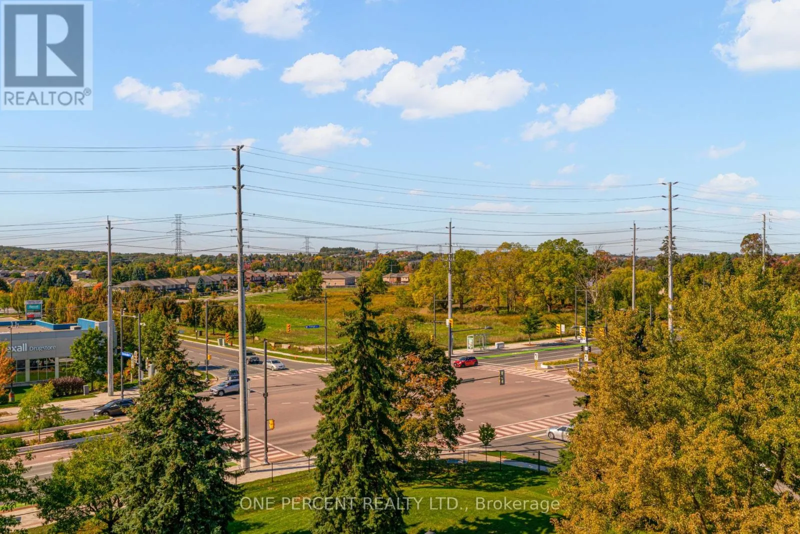 705 - 20 WILLIAM ROE BOULEVARD