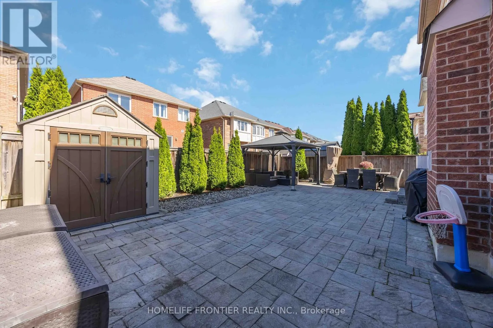 26 BARNSTONE DRIVE