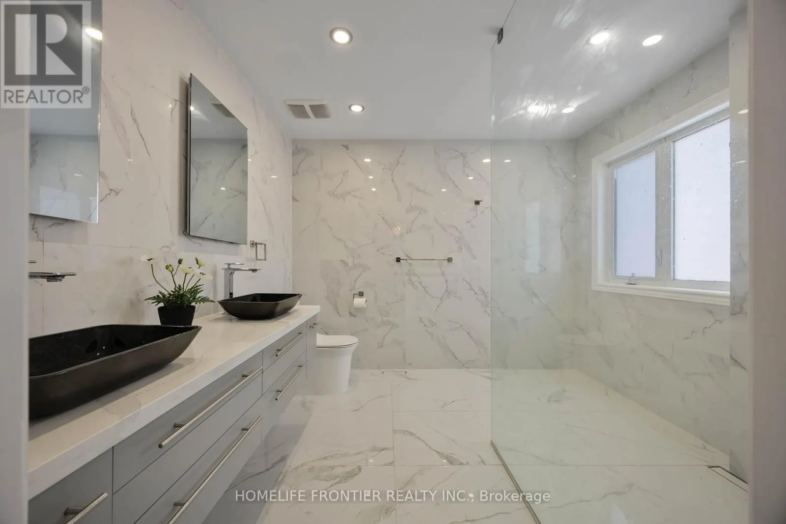 26 BARNSTONE DRIVE