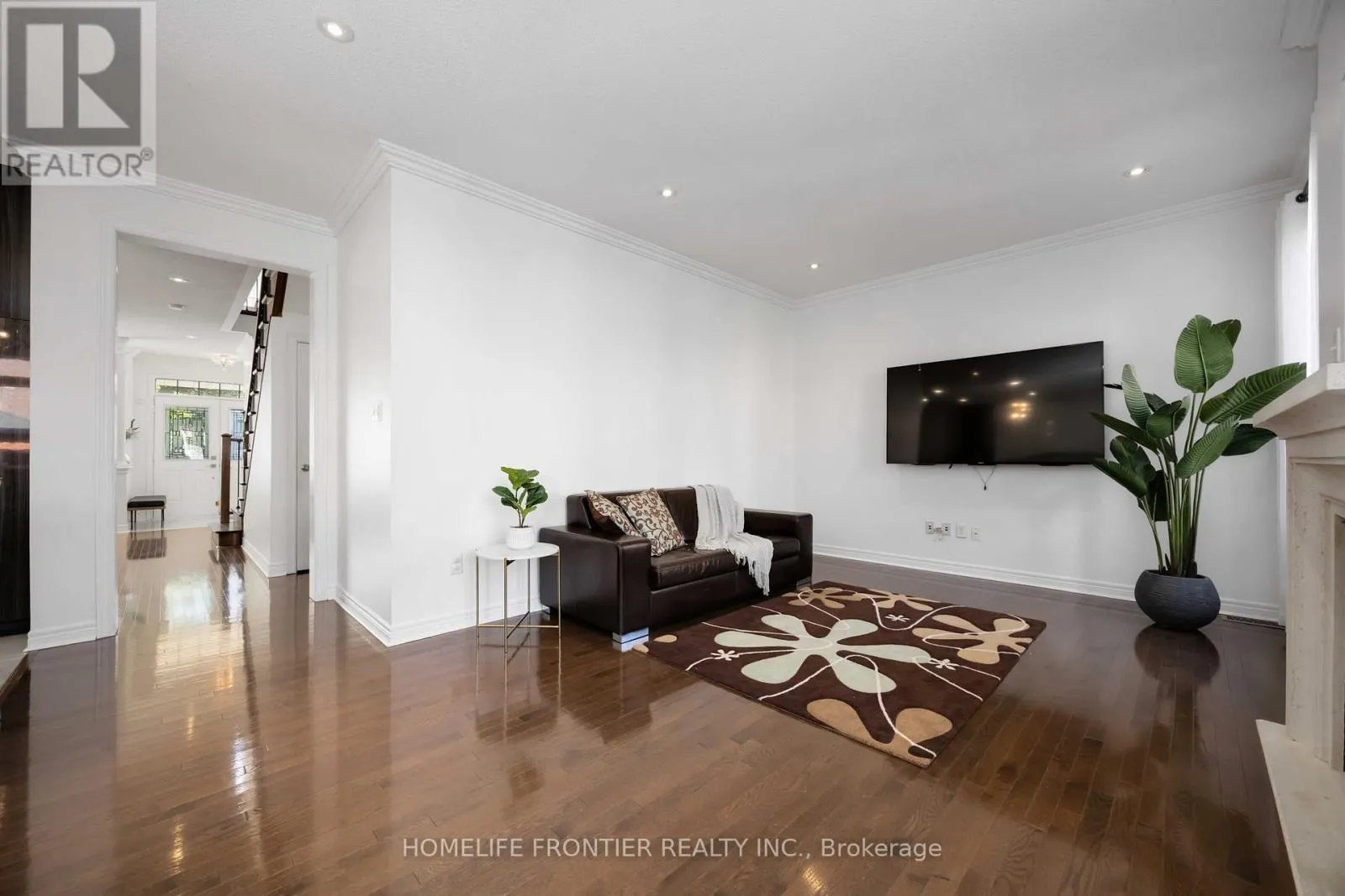26 BARNSTONE DRIVE