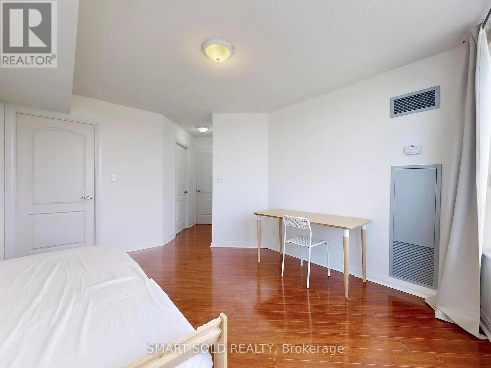 315 - 7363 KENNEDY ROAD