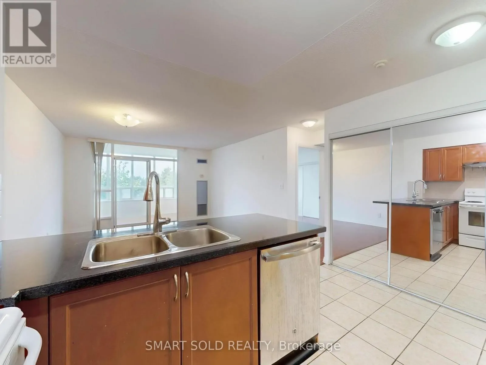 315 - 7363 KENNEDY ROAD