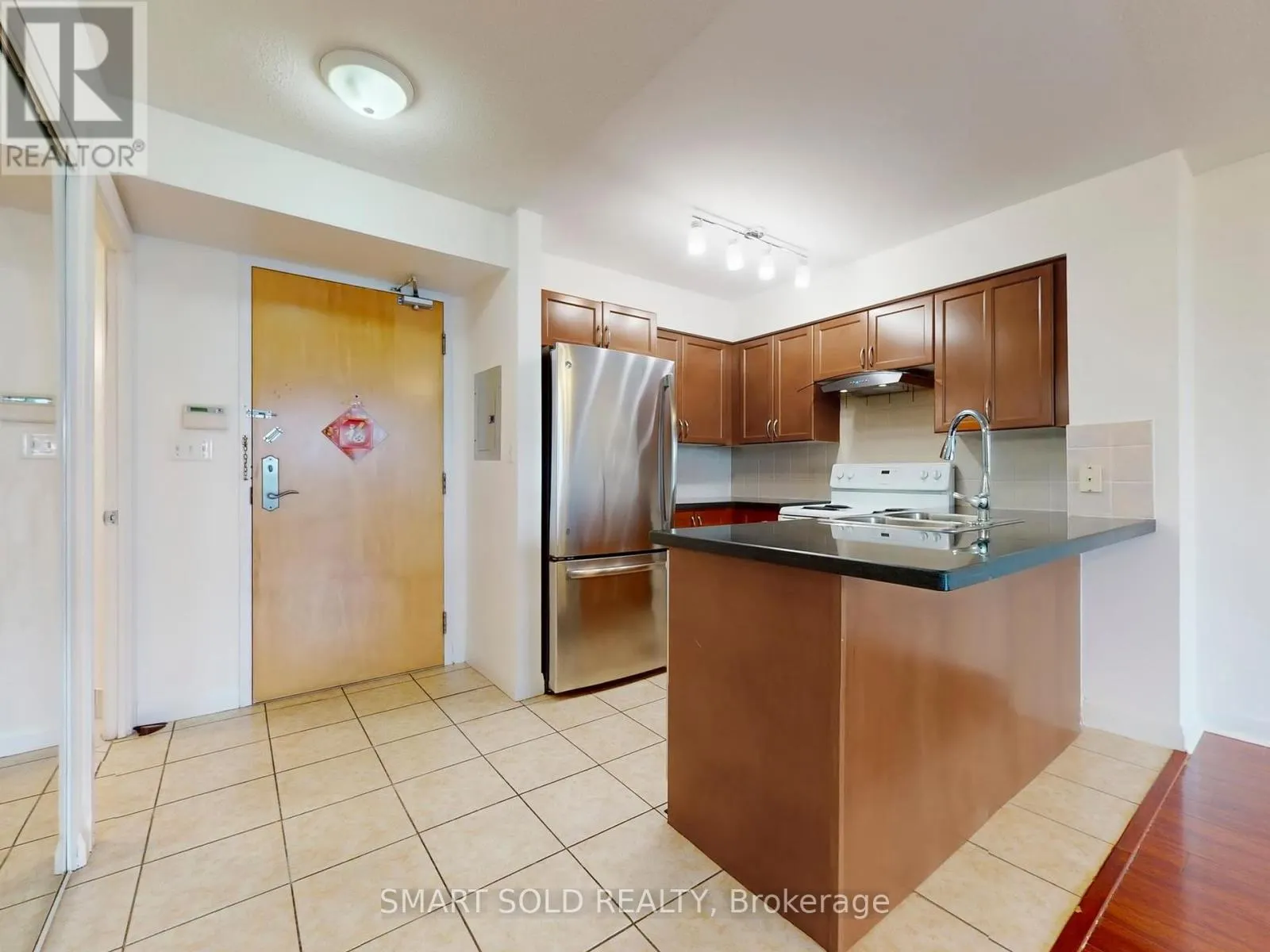 315 - 7363 KENNEDY ROAD