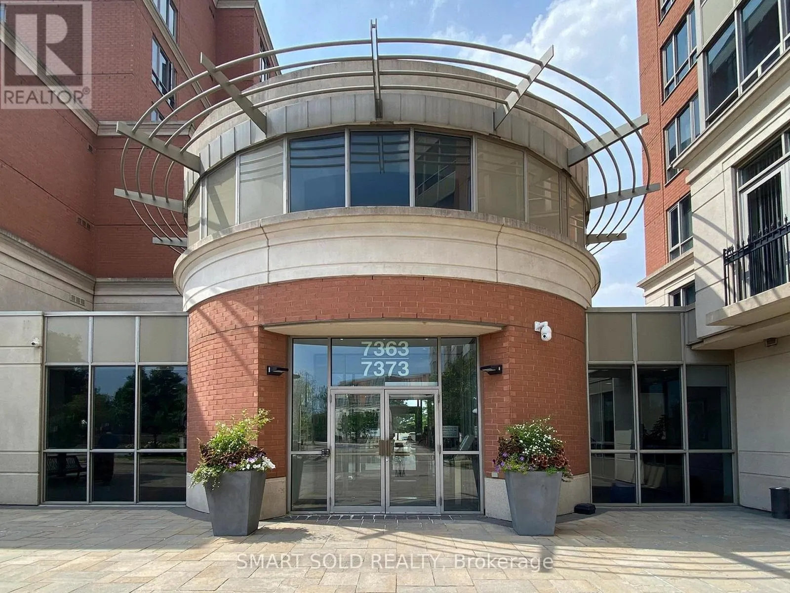 315 - 7363 KENNEDY ROAD