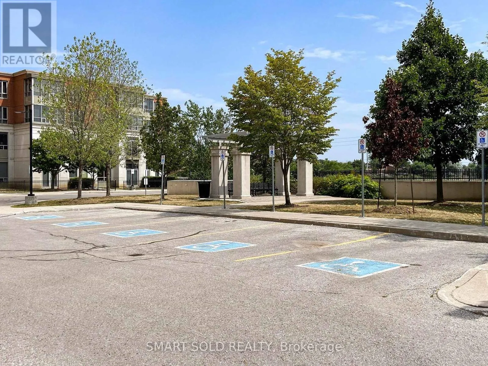 315 - 7363 KENNEDY ROAD