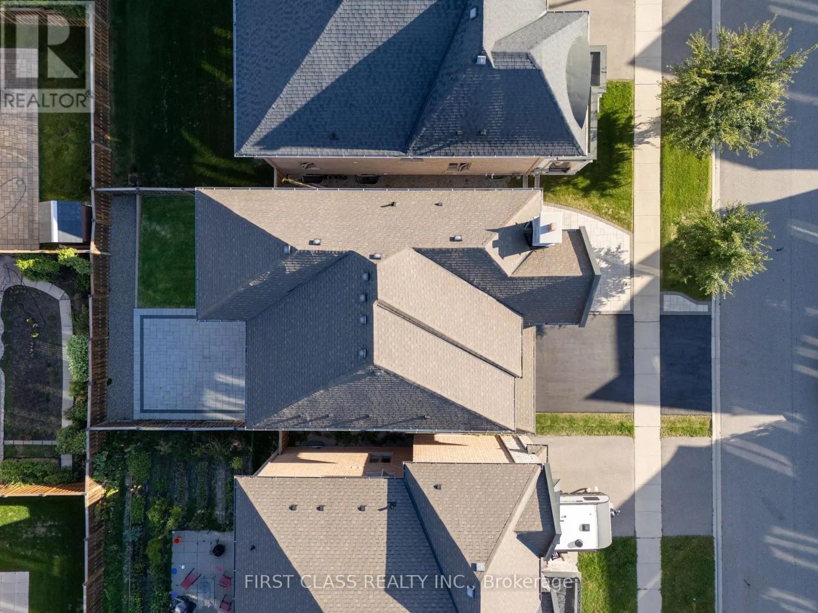 21 RHINE RIVER STREET