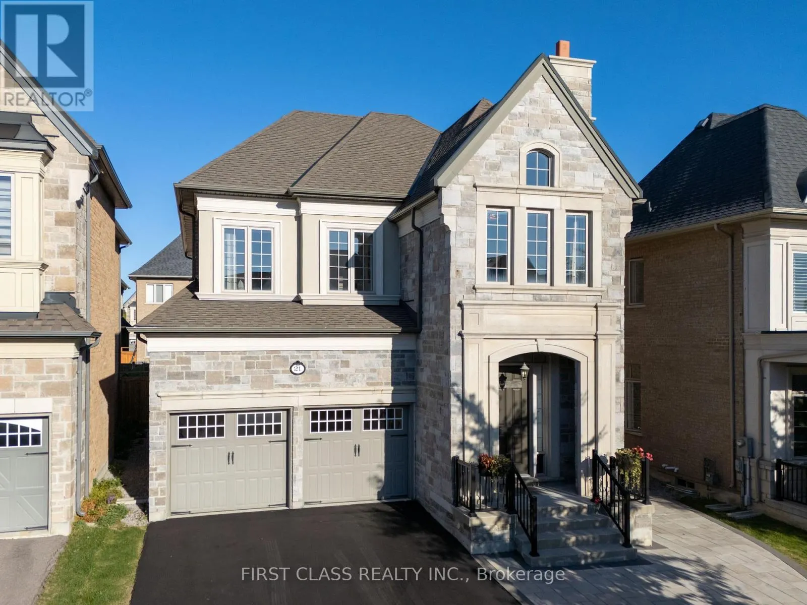 21 RHINE RIVER STREET