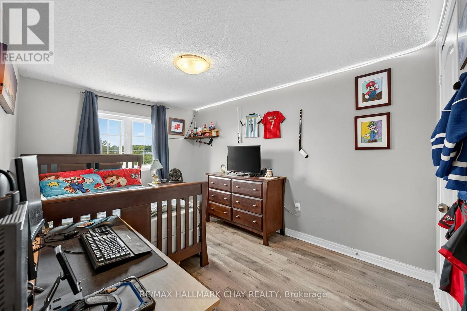 1182 BOOTH AVENUE