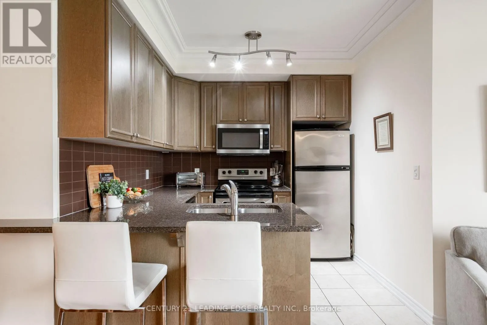 708 - 9225 JANE STREET