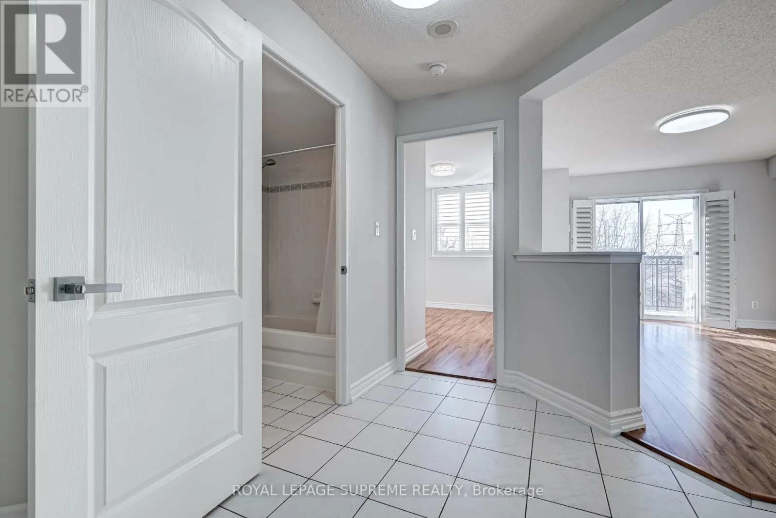 516 - 7373 MARTIN GROVE ROAD