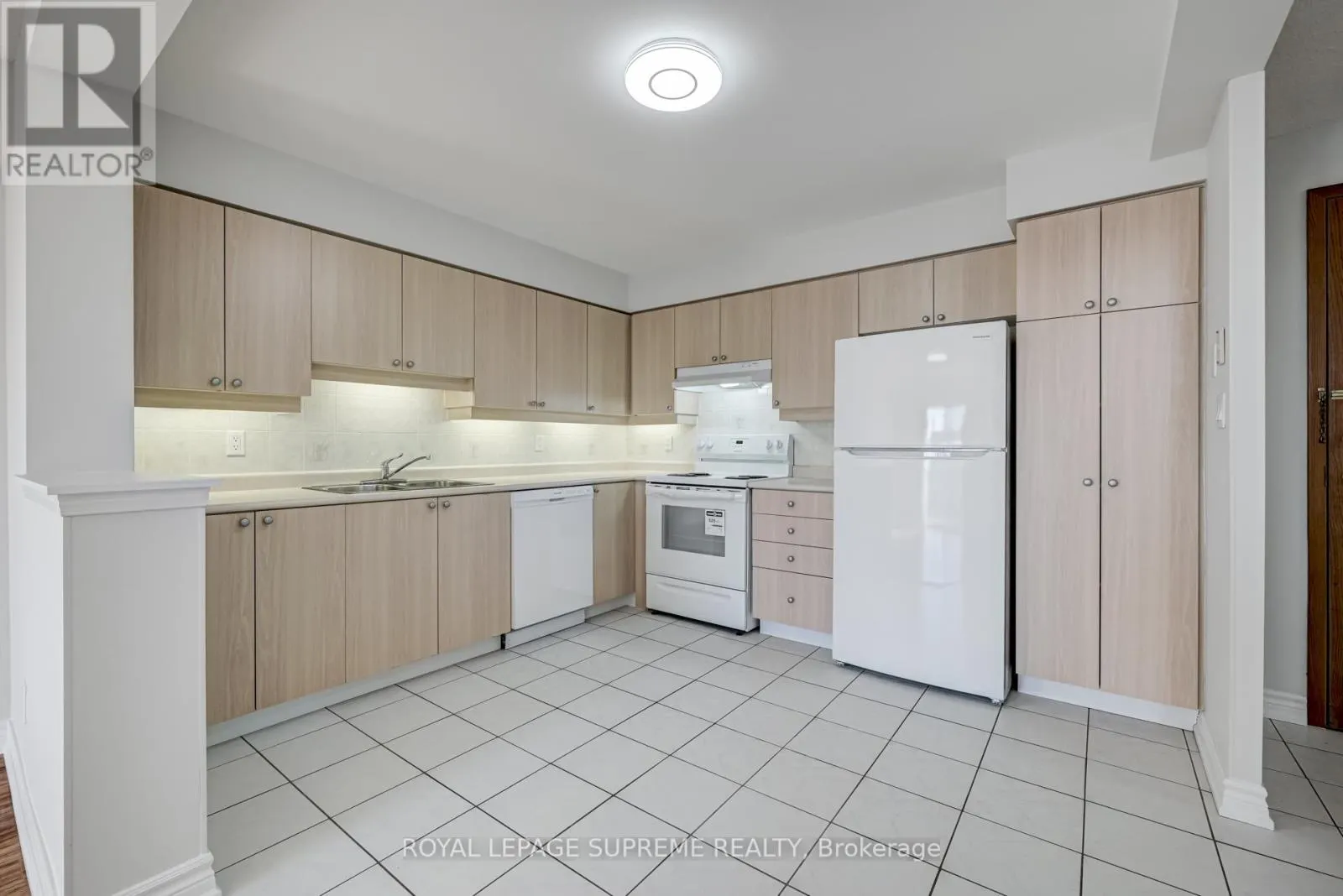 516 - 7373 MARTIN GROVE ROAD