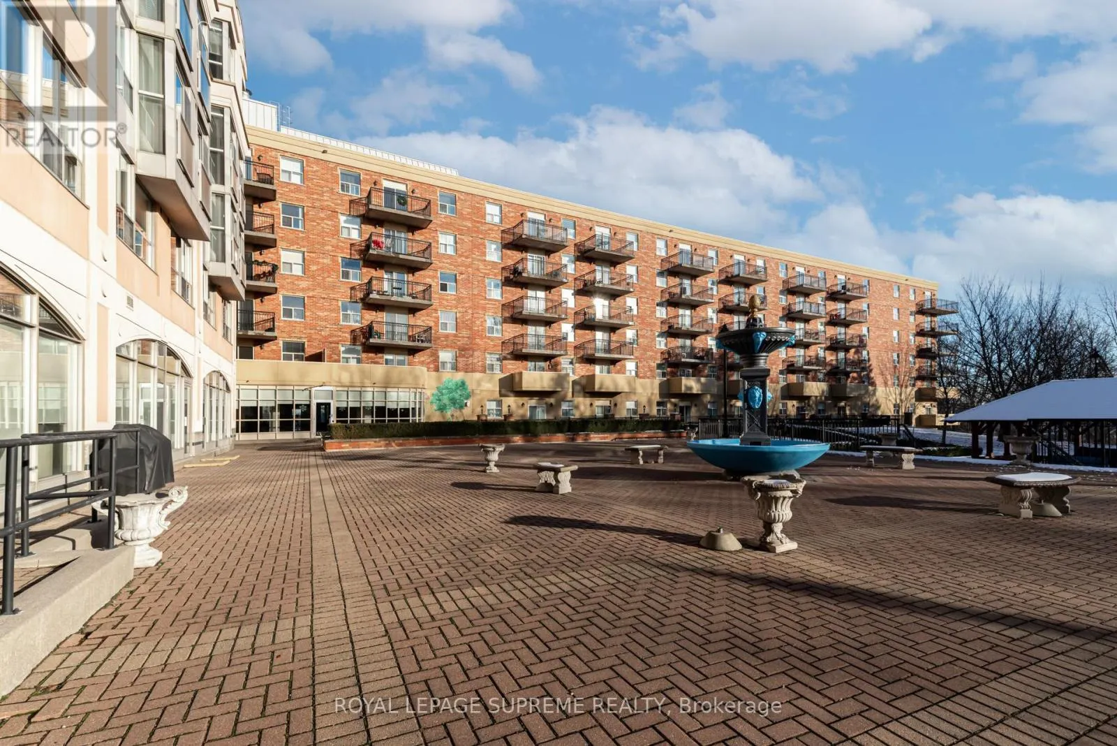 516 - 7373 MARTIN GROVE ROAD
