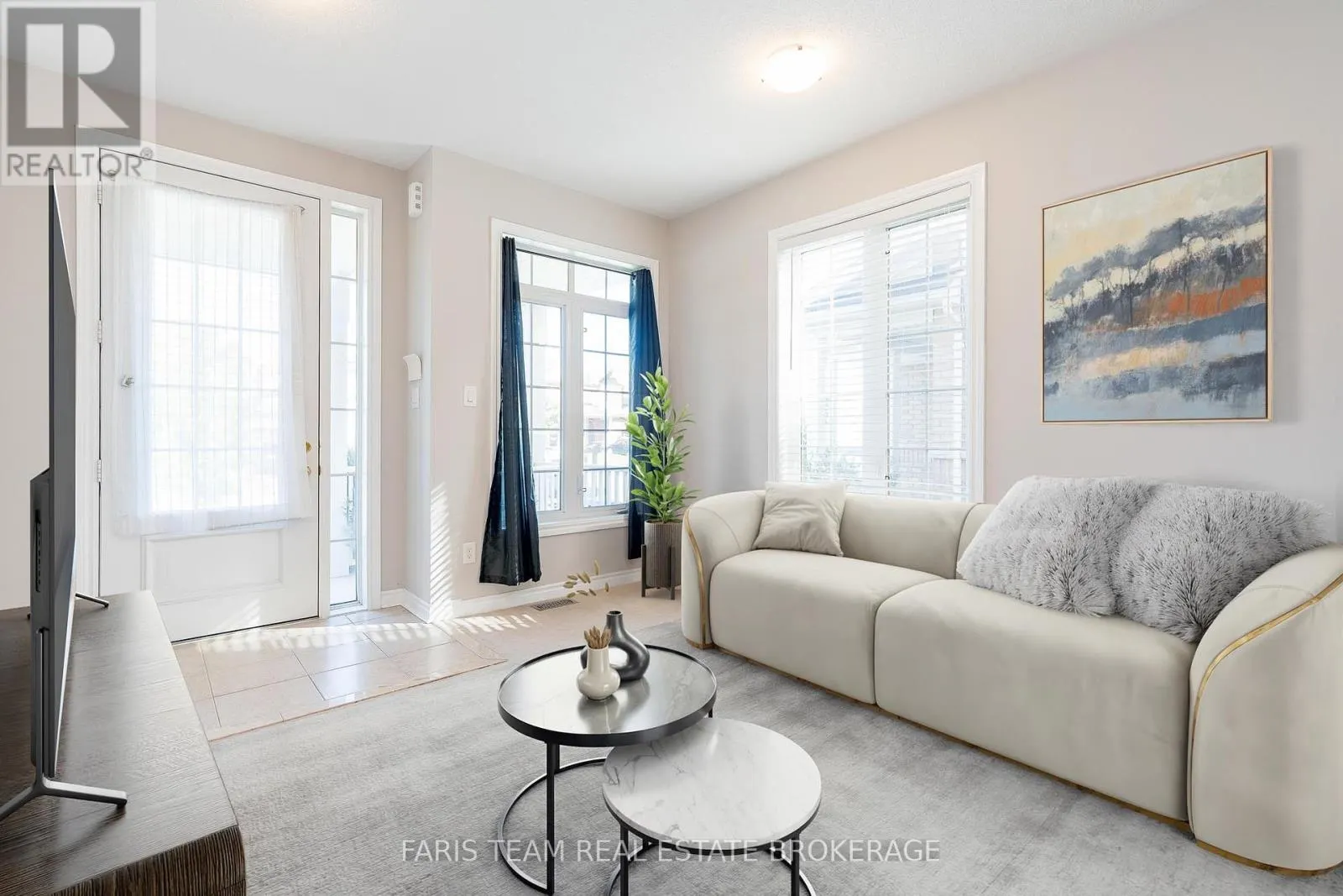 103 COLLIER CRESCENT