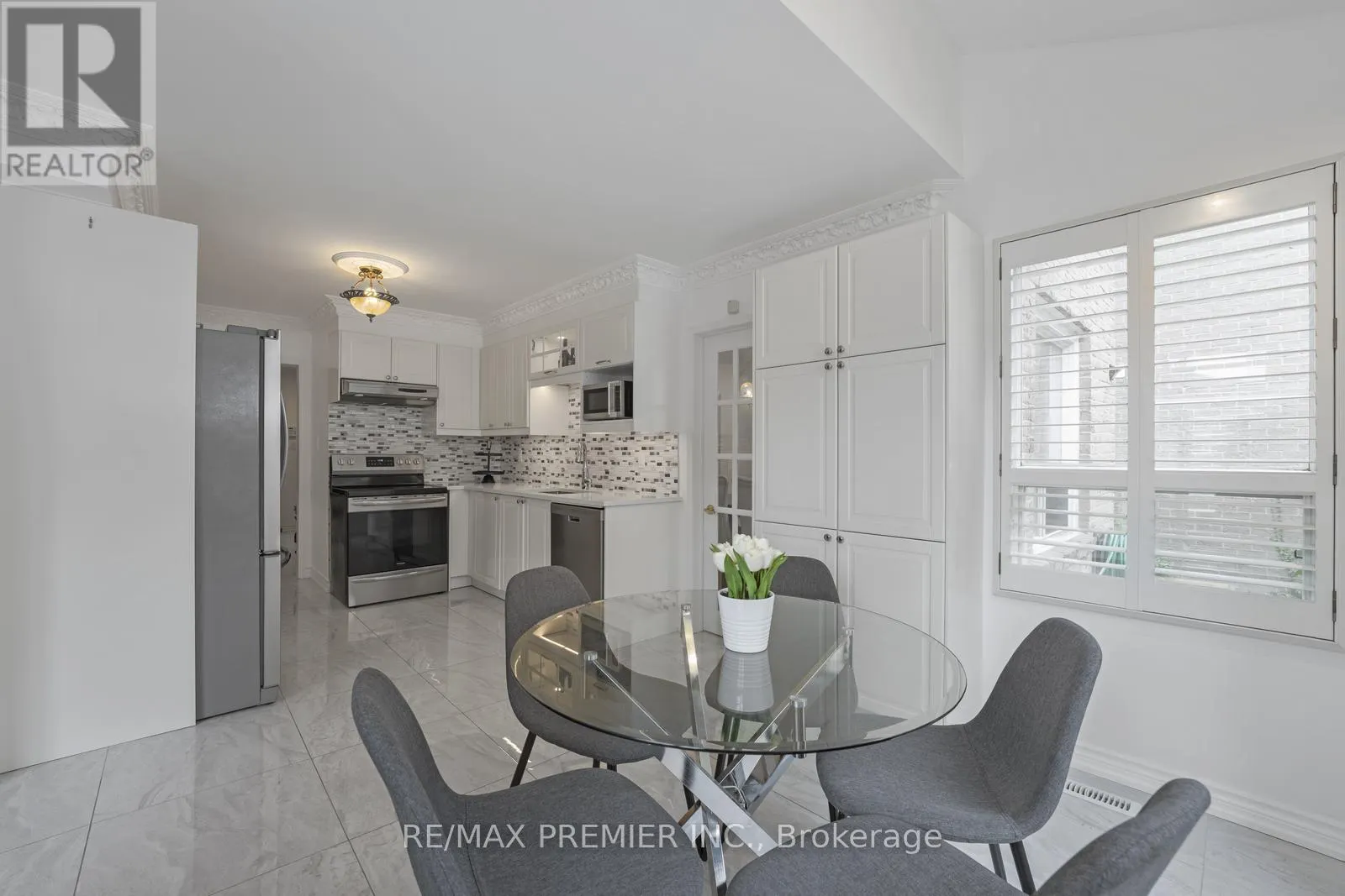 127 O'CONNOR CRESCENT