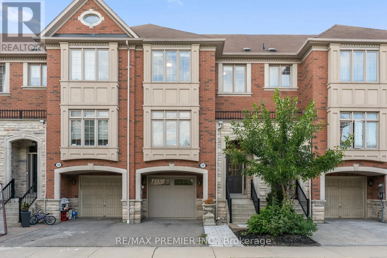 34 GEORGE BOGG ROAD