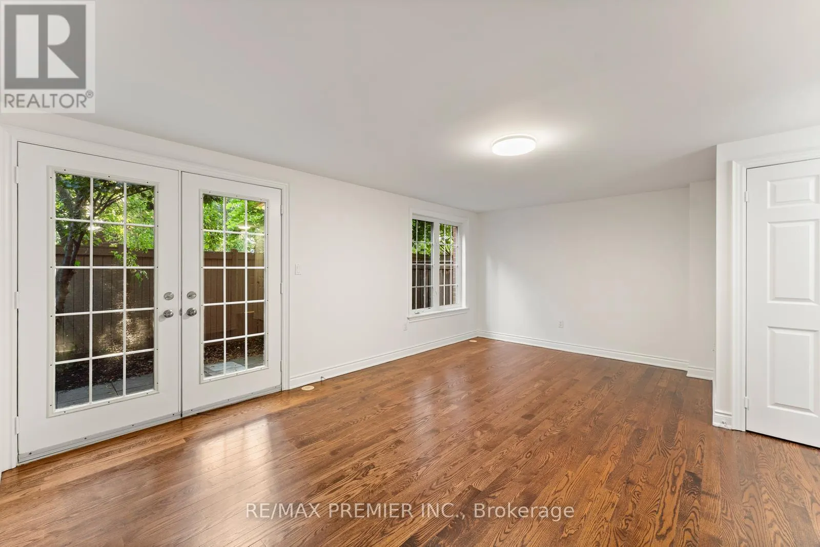 34 GEORGE BOGG ROAD