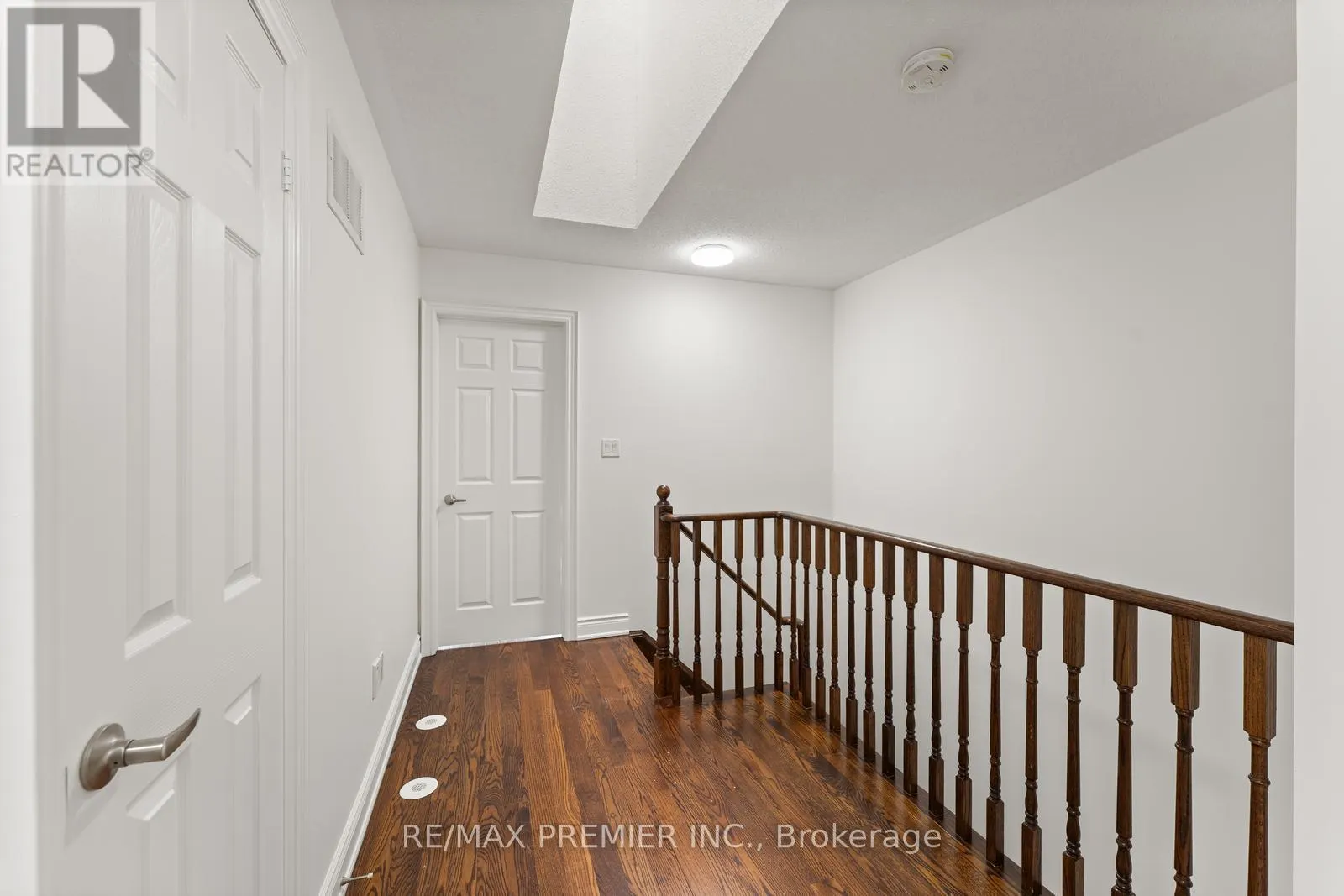 34 GEORGE BOGG ROAD
