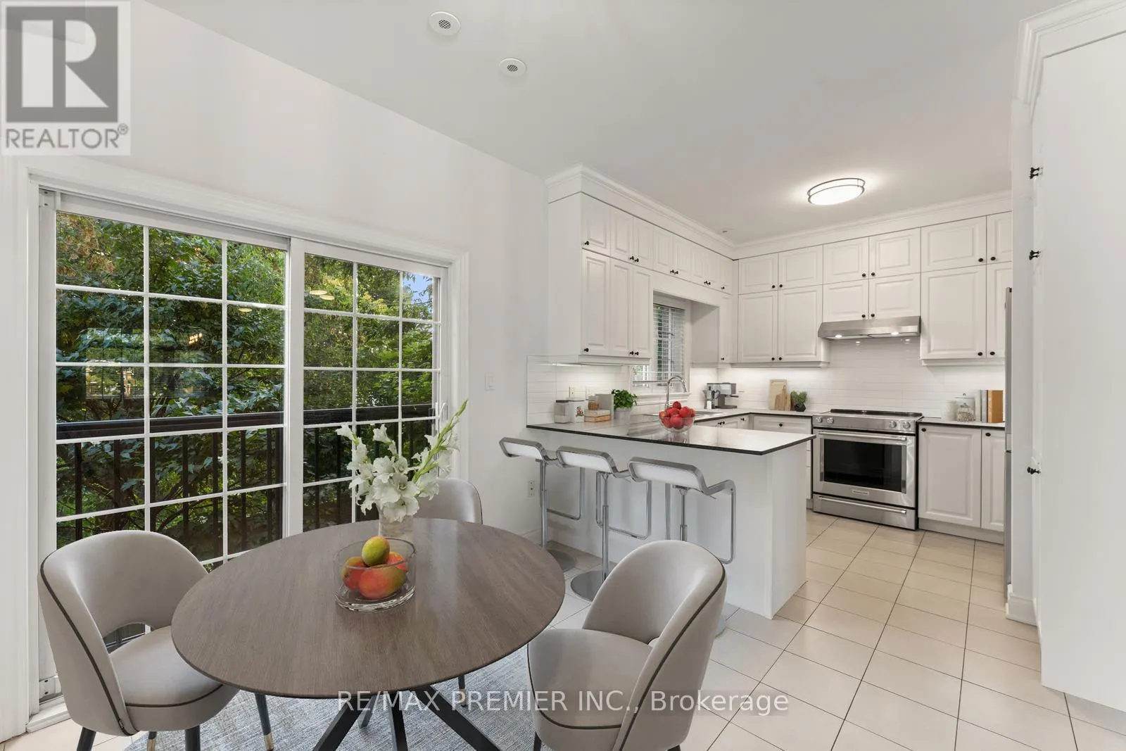 34 GEORGE BOGG ROAD