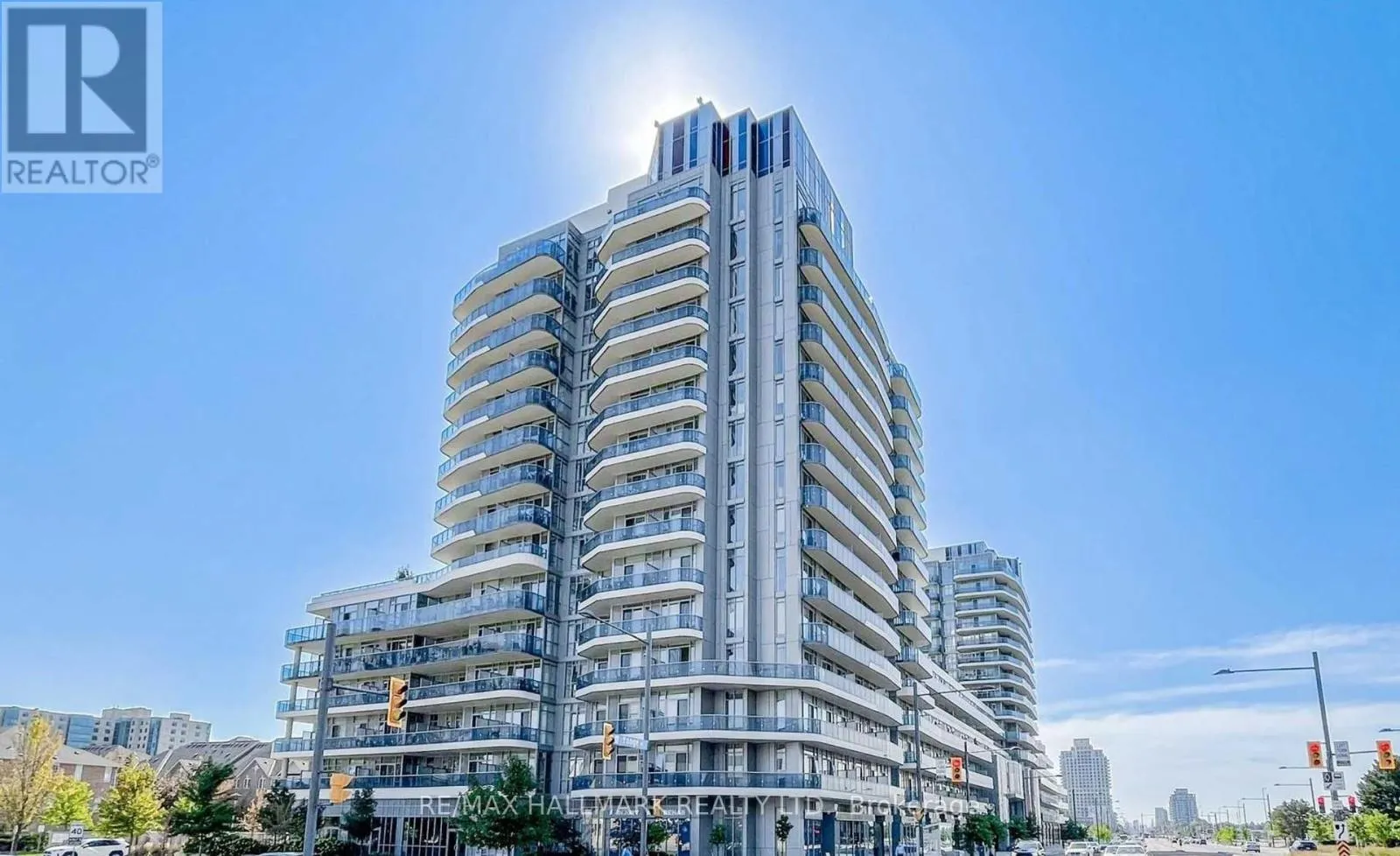 1610 - 9471 YONGE STREET