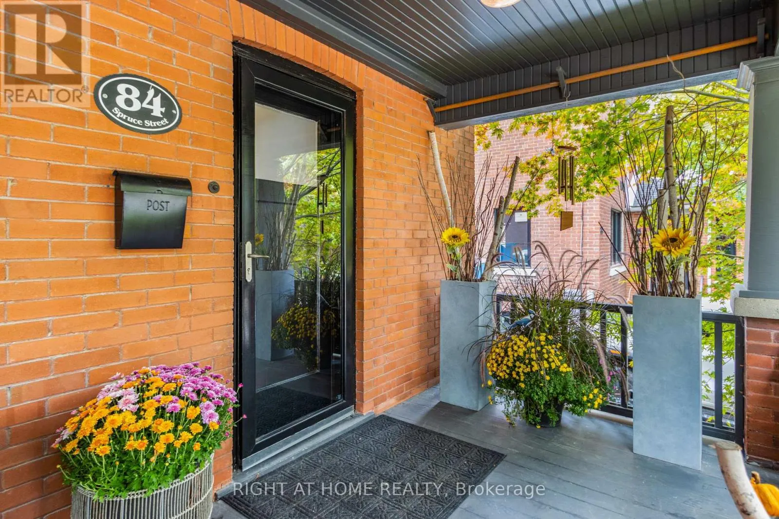 84 SPRUCE STREET