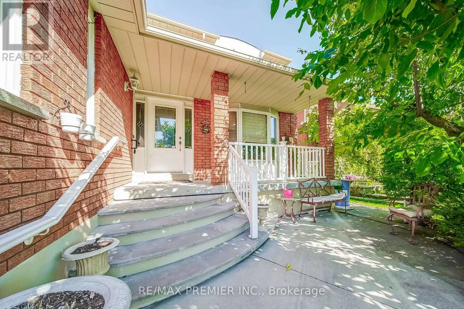 300 BELVIEW AVENUE