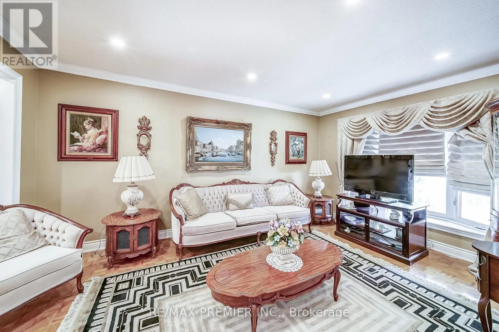 300 BELVIEW AVENUE