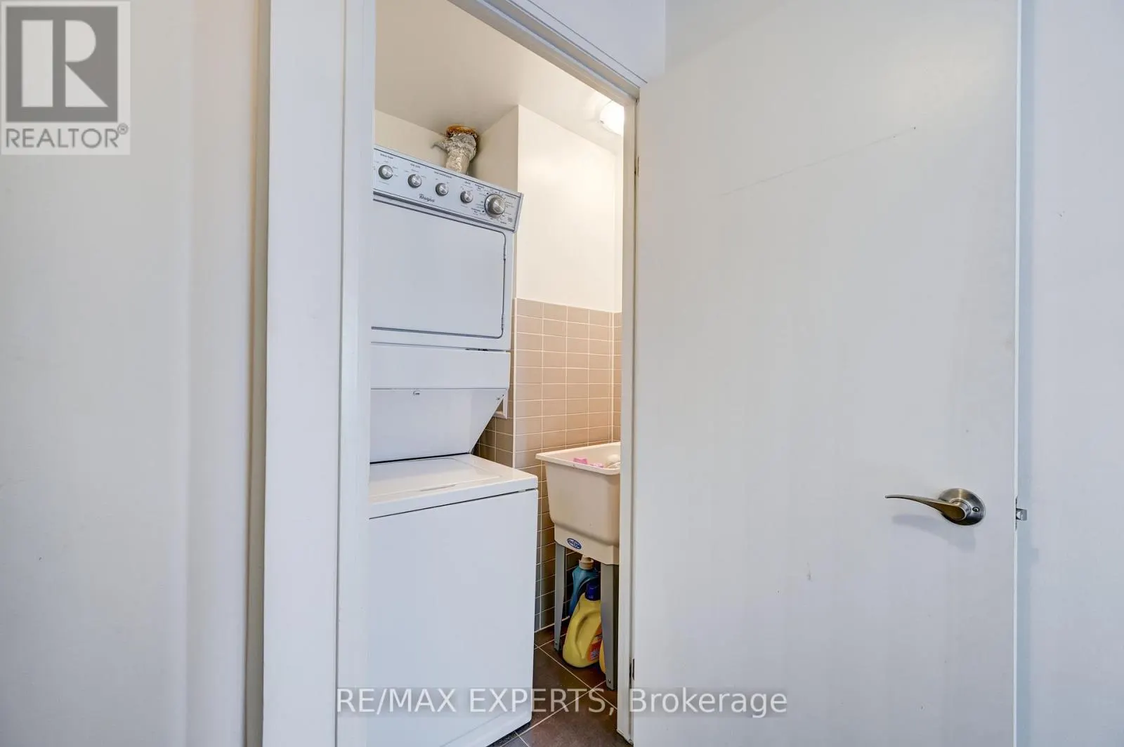 3002 - 2910 HIGHWAY 7 ROAD W