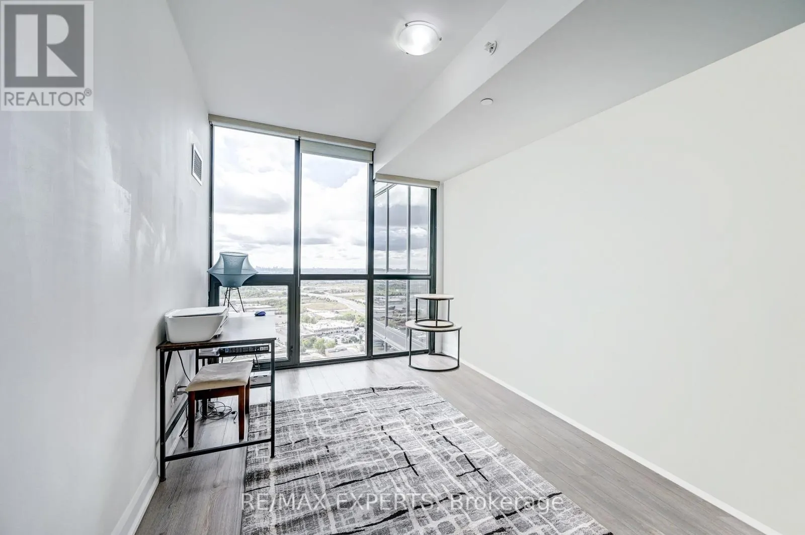 3002 - 2910 HIGHWAY 7 ROAD W