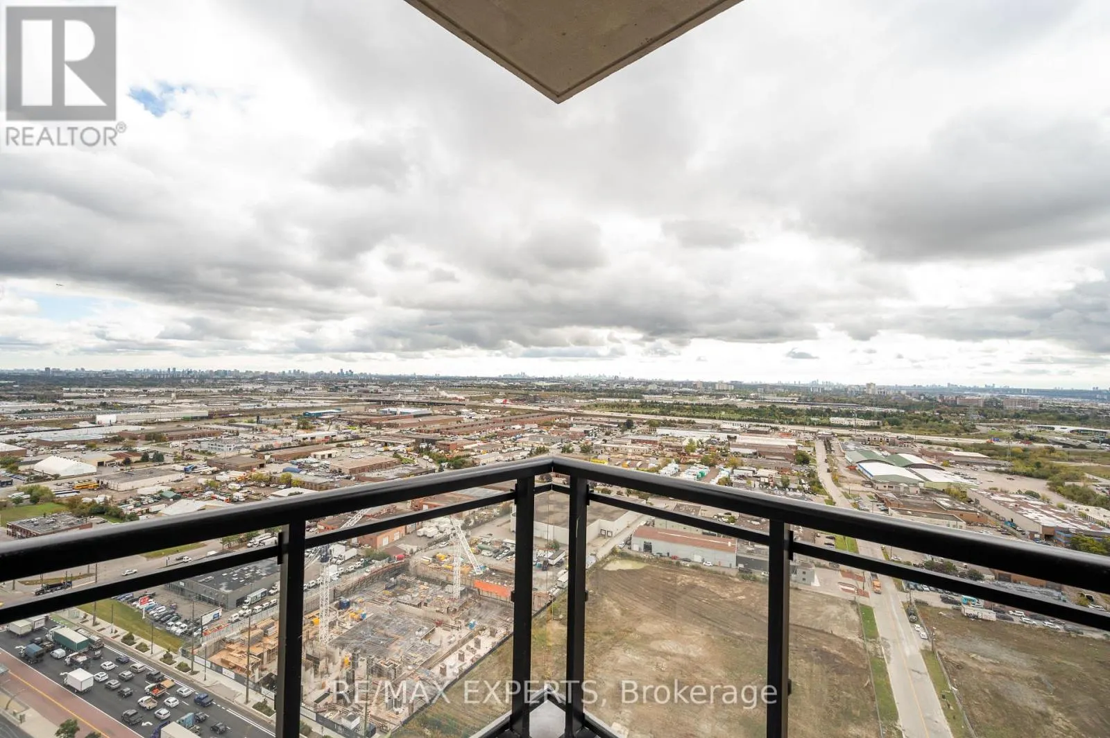 3002 - 2910 HIGHWAY 7 ROAD W