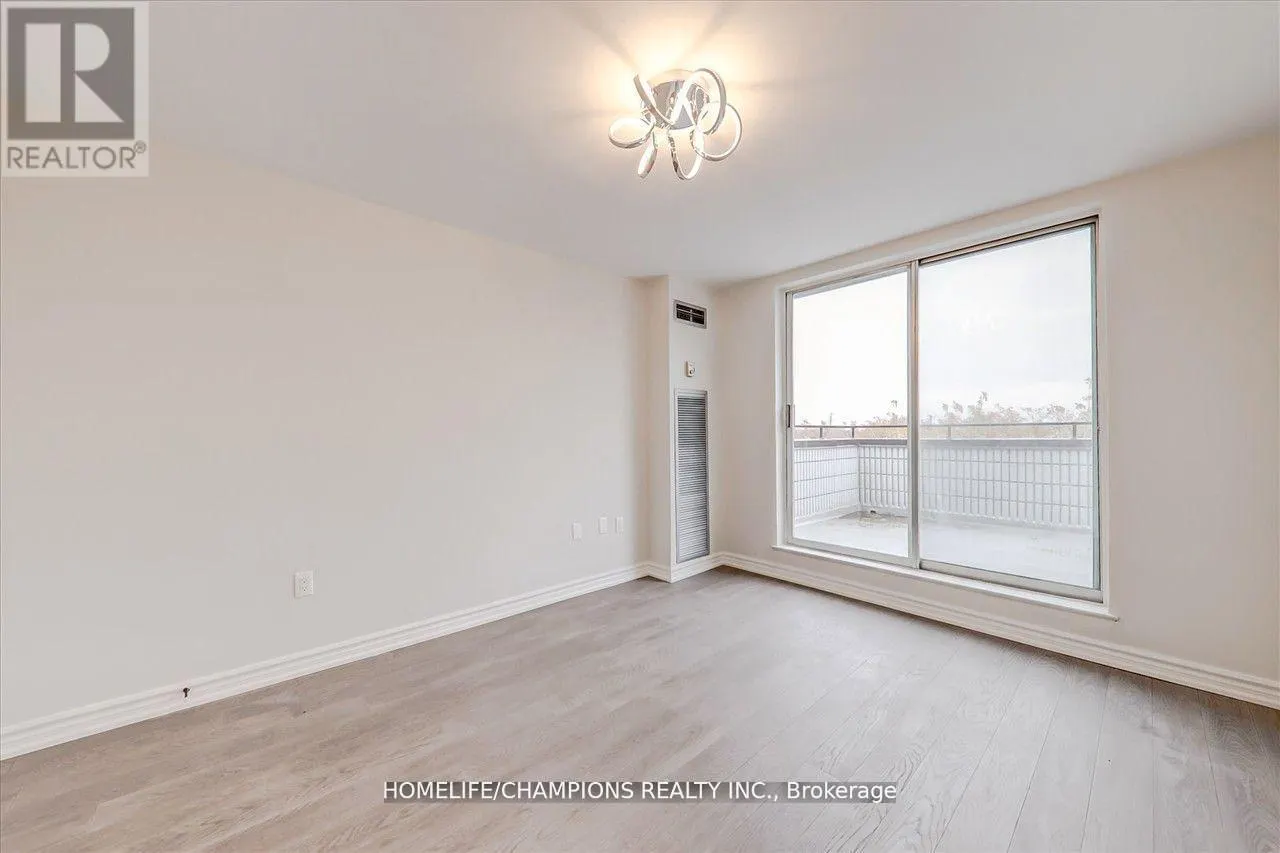 325 - 16 ELGIN STREET N