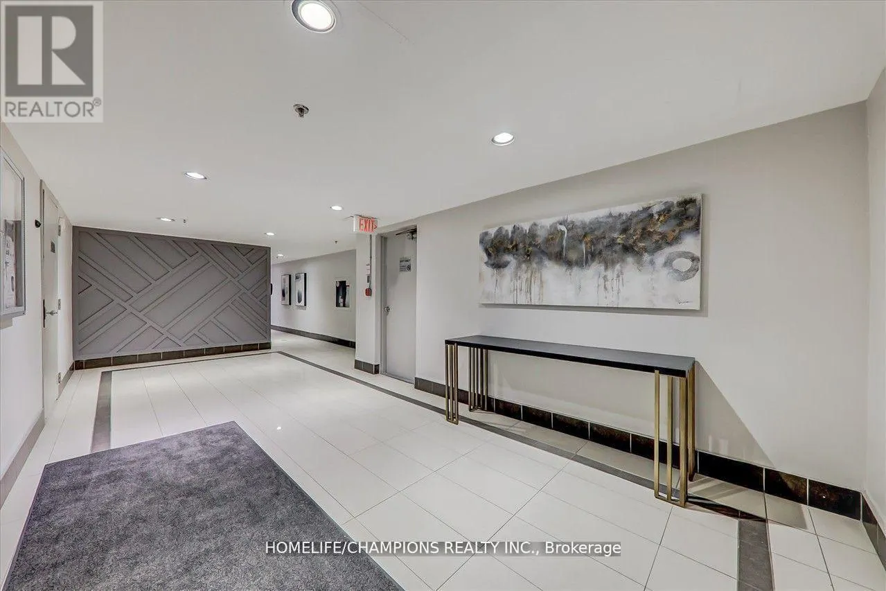 325 - 16 ELGIN STREET N