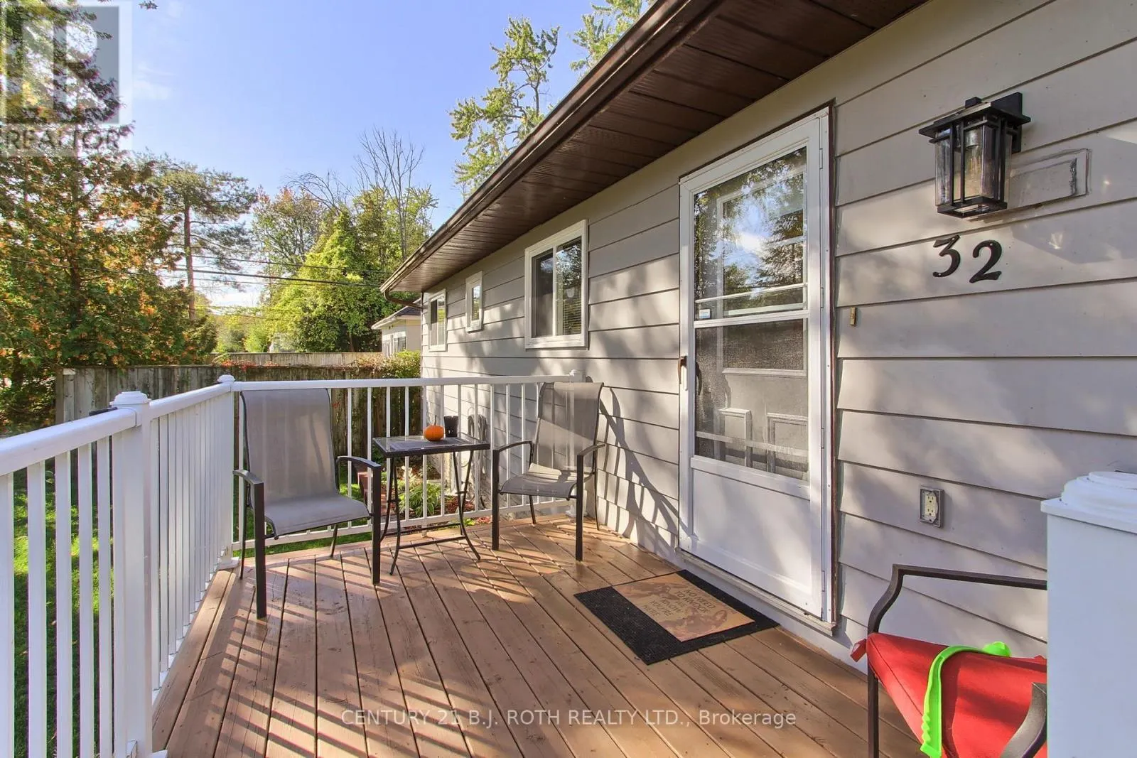 32 FRANKLIN BEACH ROAD