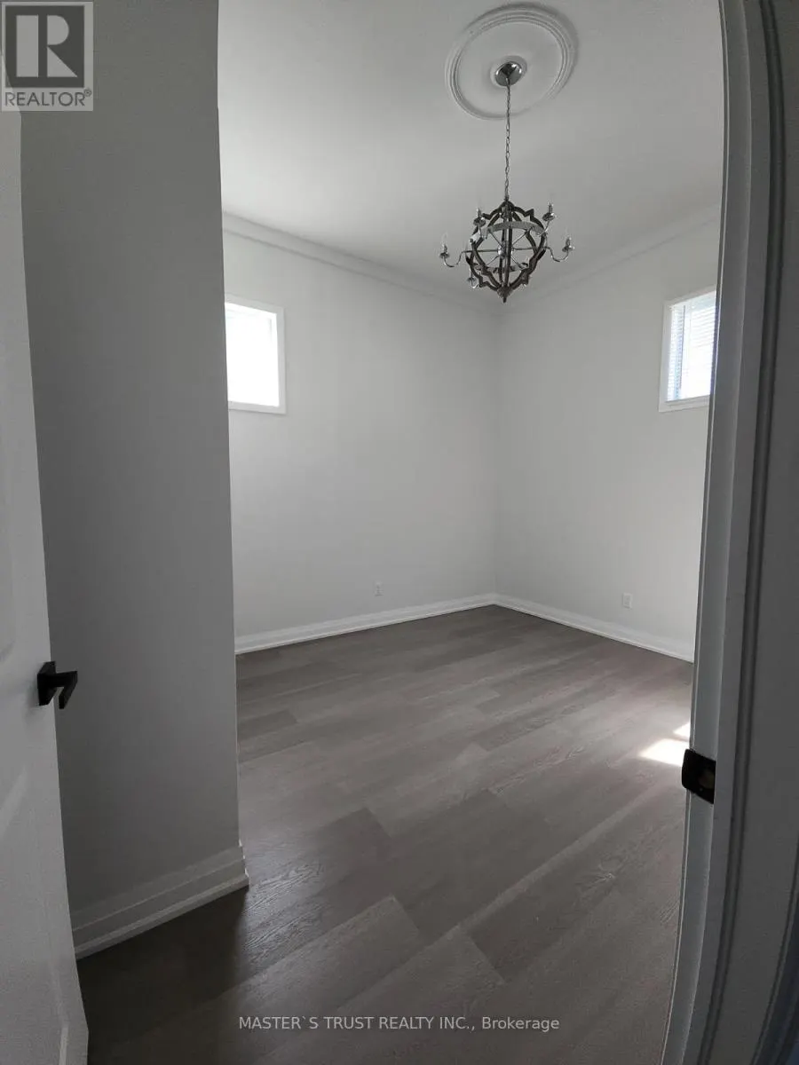3 - 54 MAIN STREET S