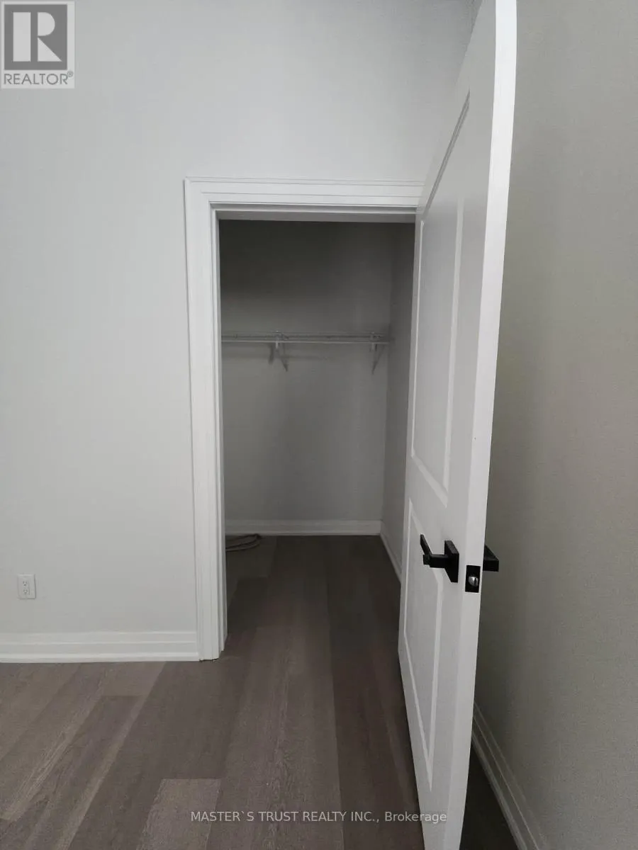 3 - 54 MAIN STREET S