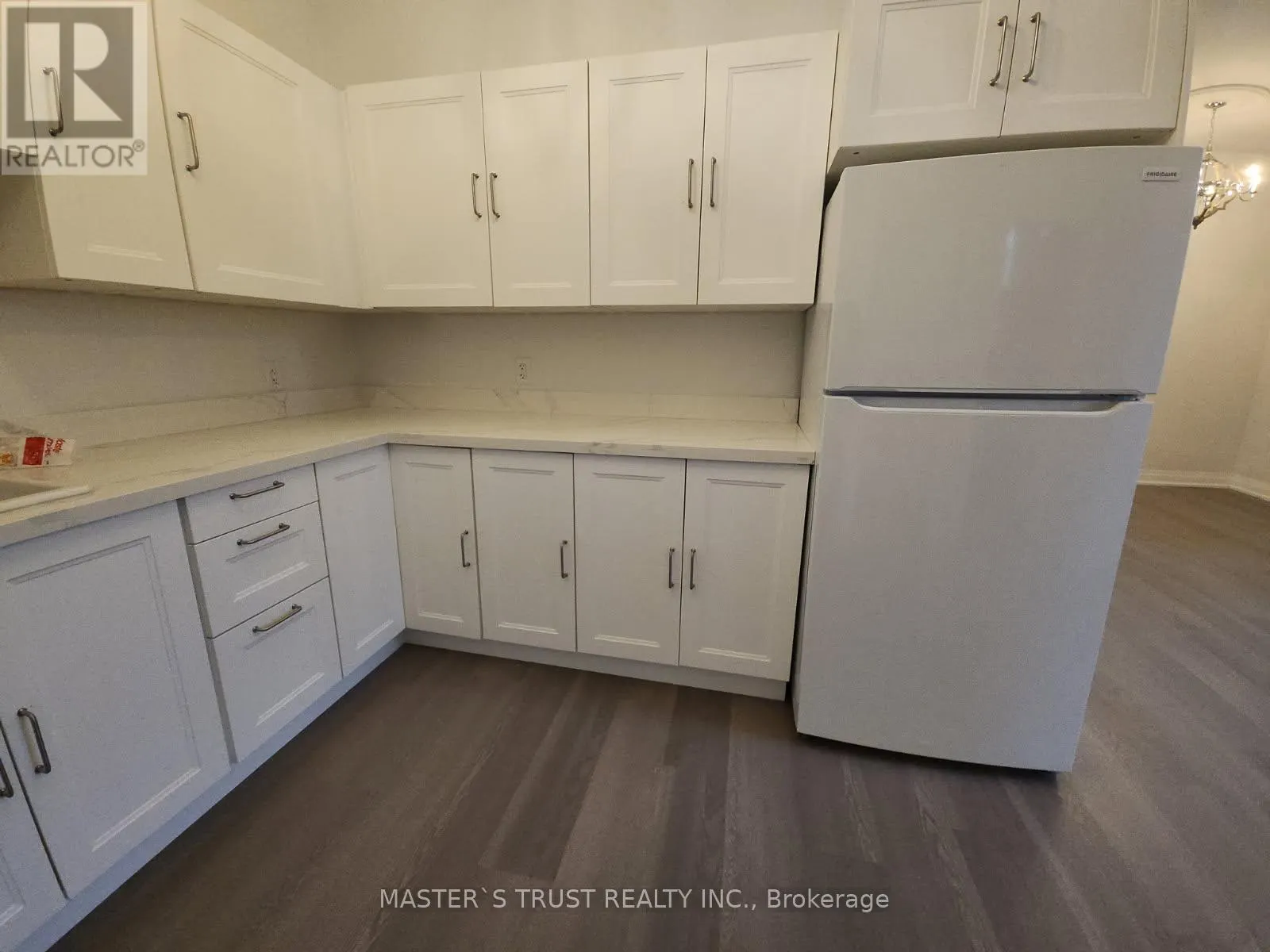 2 - 54 MAIN STREET S
