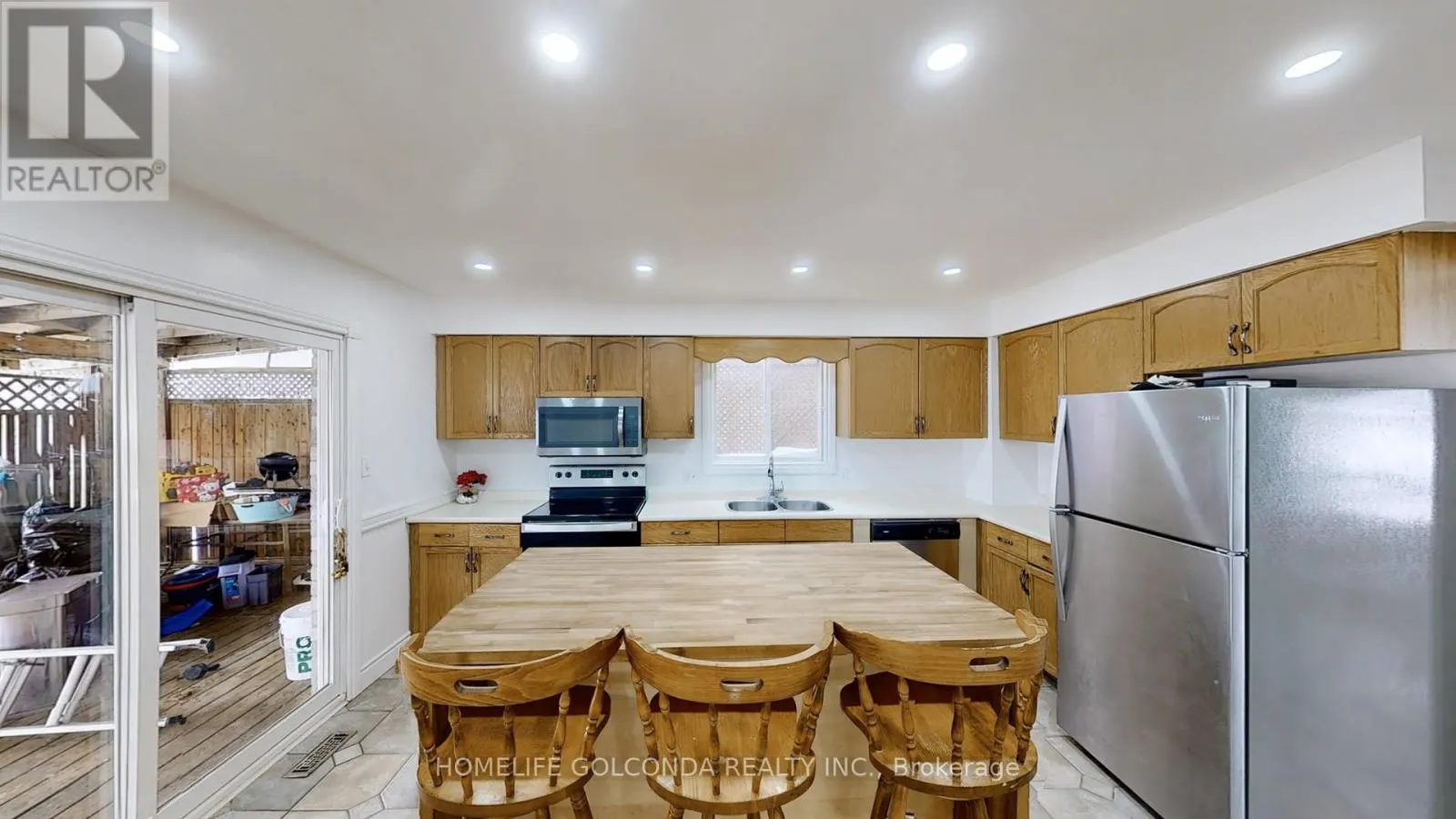 129 KERR BOULEVARD S