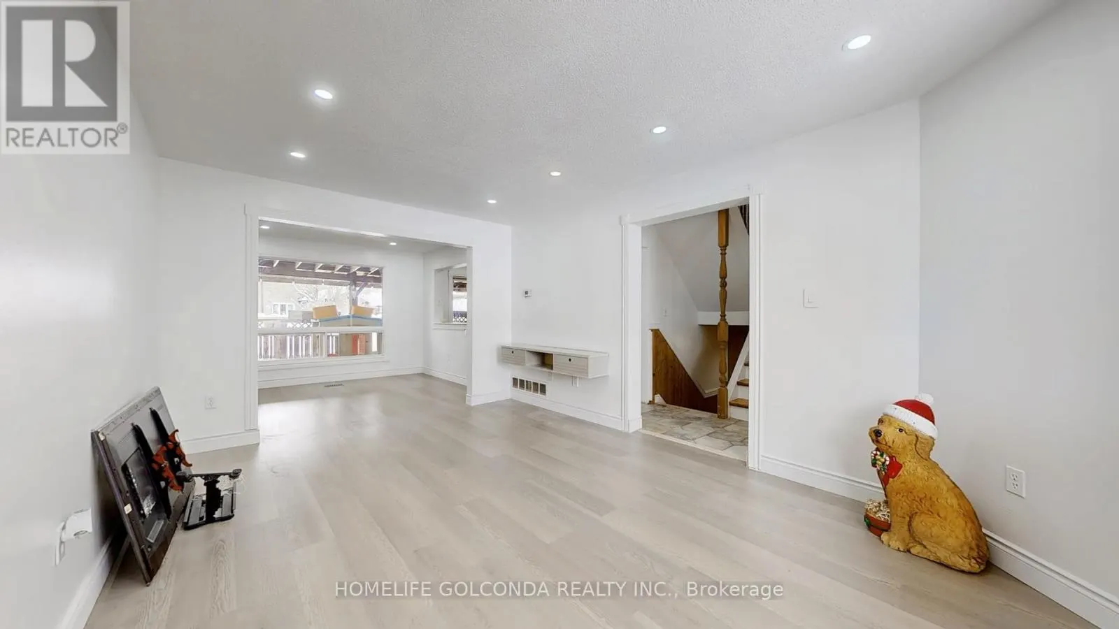 129 KERR BOULEVARD S