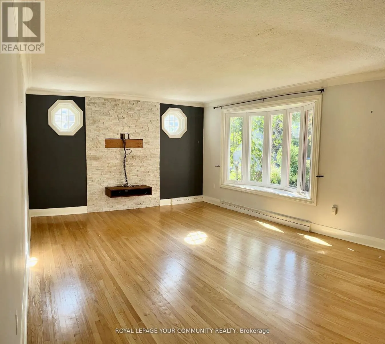 UPPER - 134 JAMES STREET