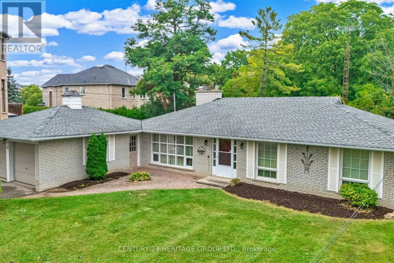 22 POPLAR DRIVE