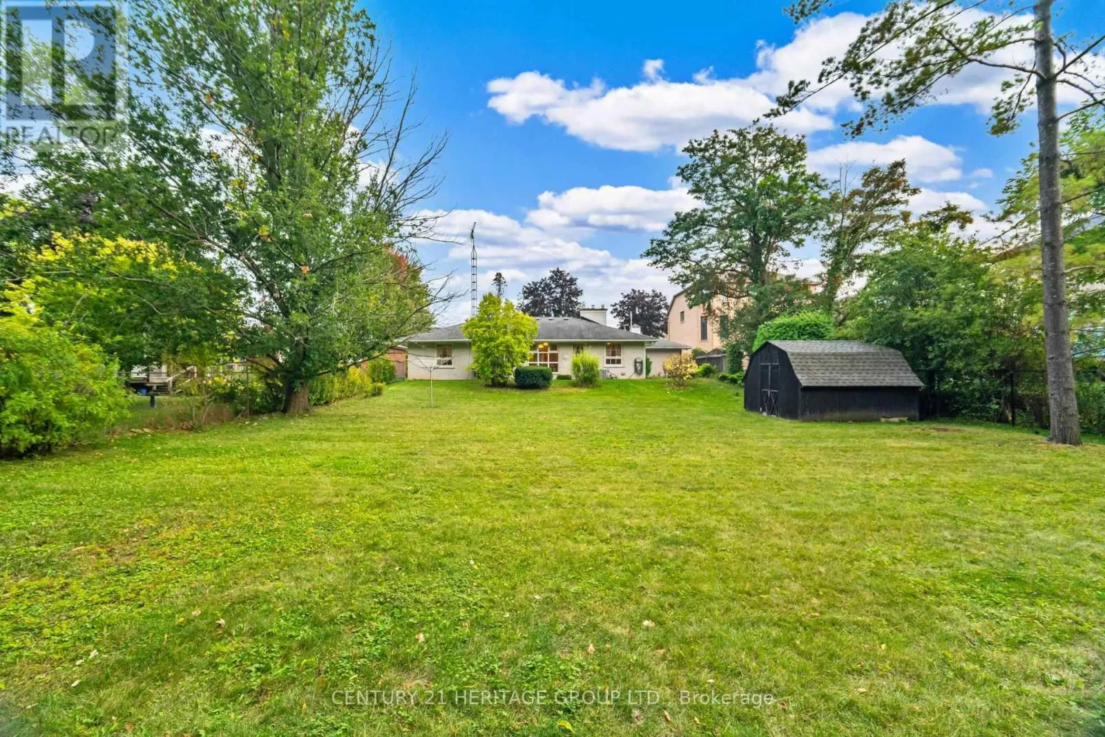22 POPLAR DRIVE