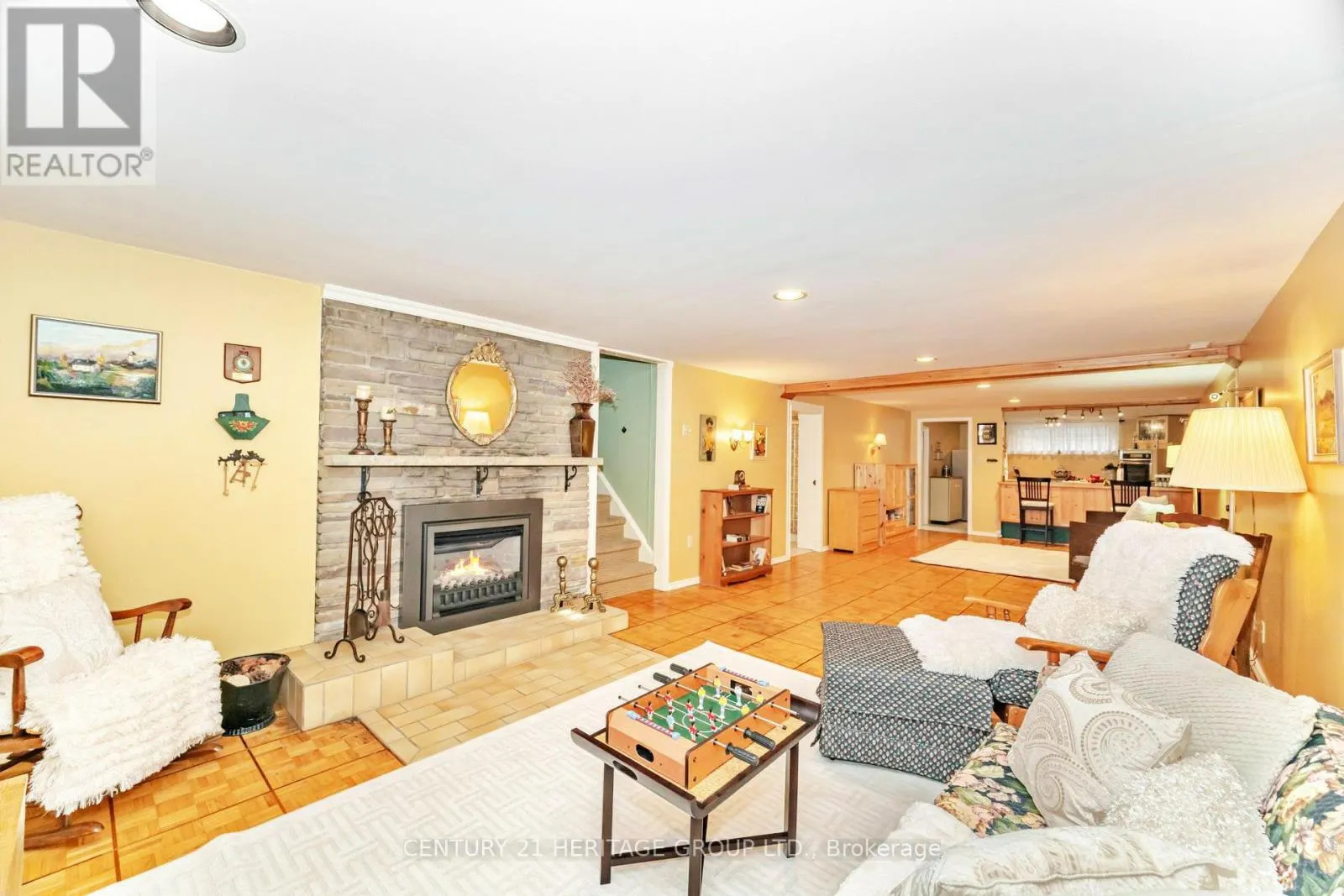 22 POPLAR DRIVE
