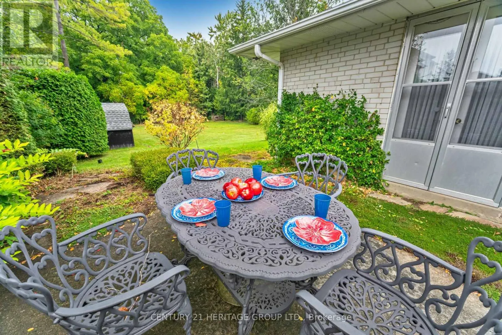 22 POPLAR DRIVE